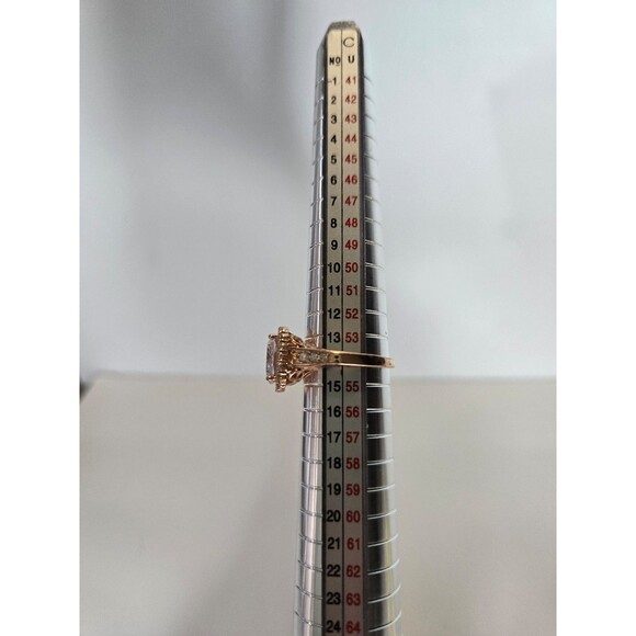 Gold Tone Ring Size 7 Large Rhinestone with Smaller Rhinestones - Picture 3 of 4